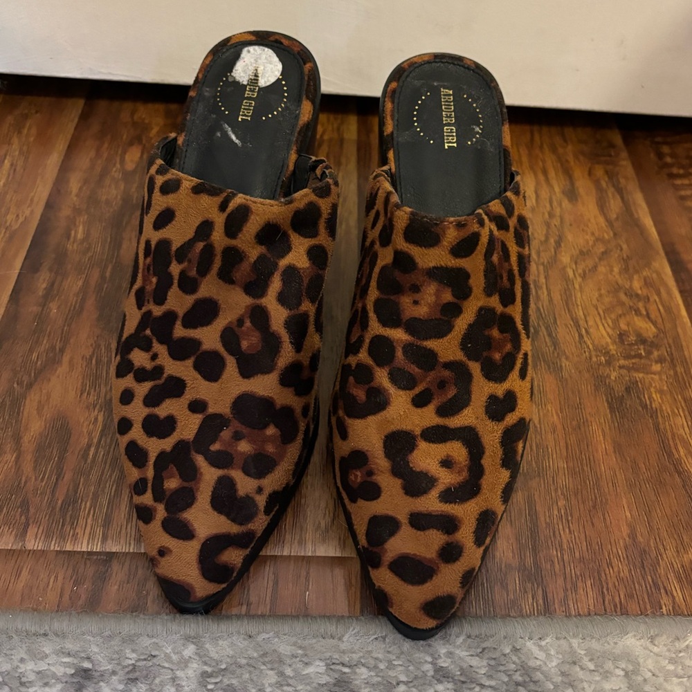 Leopard heels
